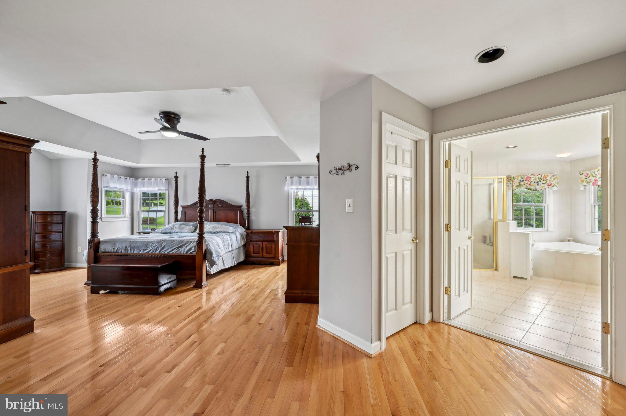 RIVER DOWNS - Residential