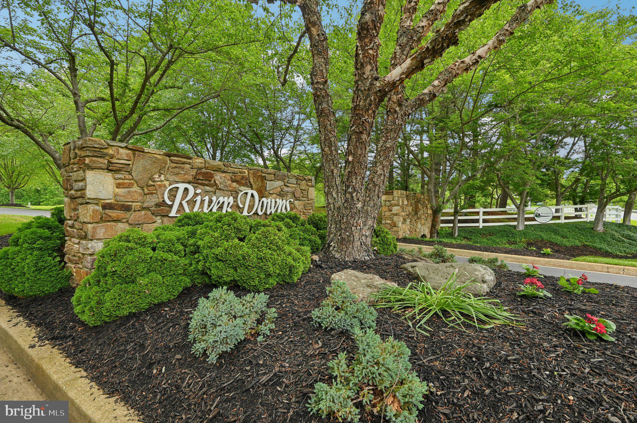 RIVER DOWNS - Residential