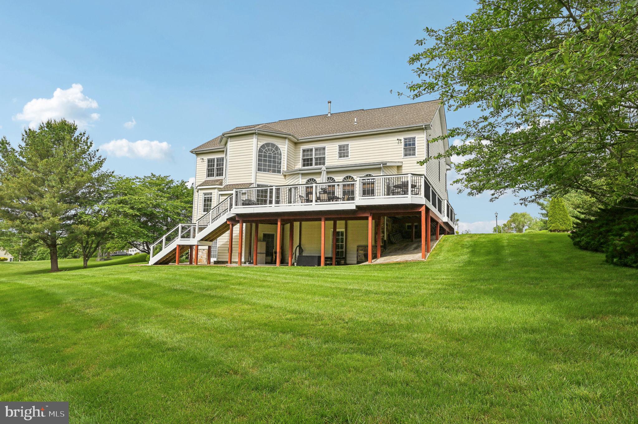 RIVER DOWNS - Residential