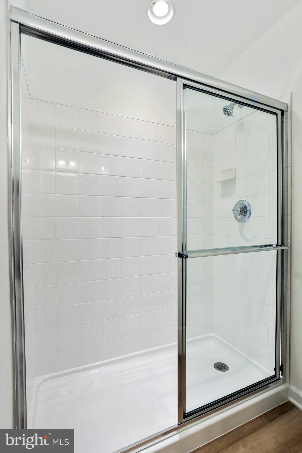 MCCAULEY CROSSING - Residential Lease