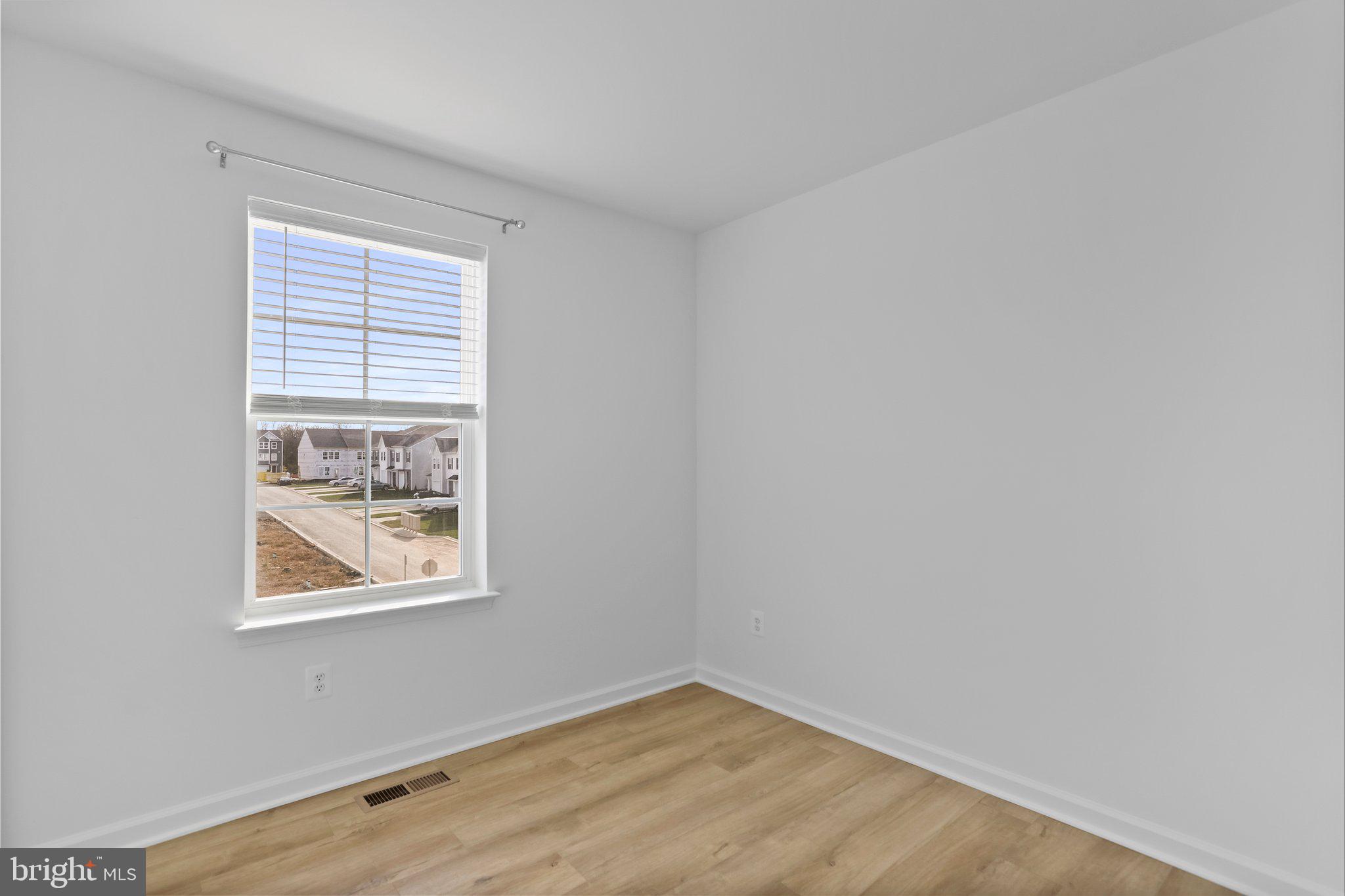 MCCAULEY CROSSING - Residential Lease