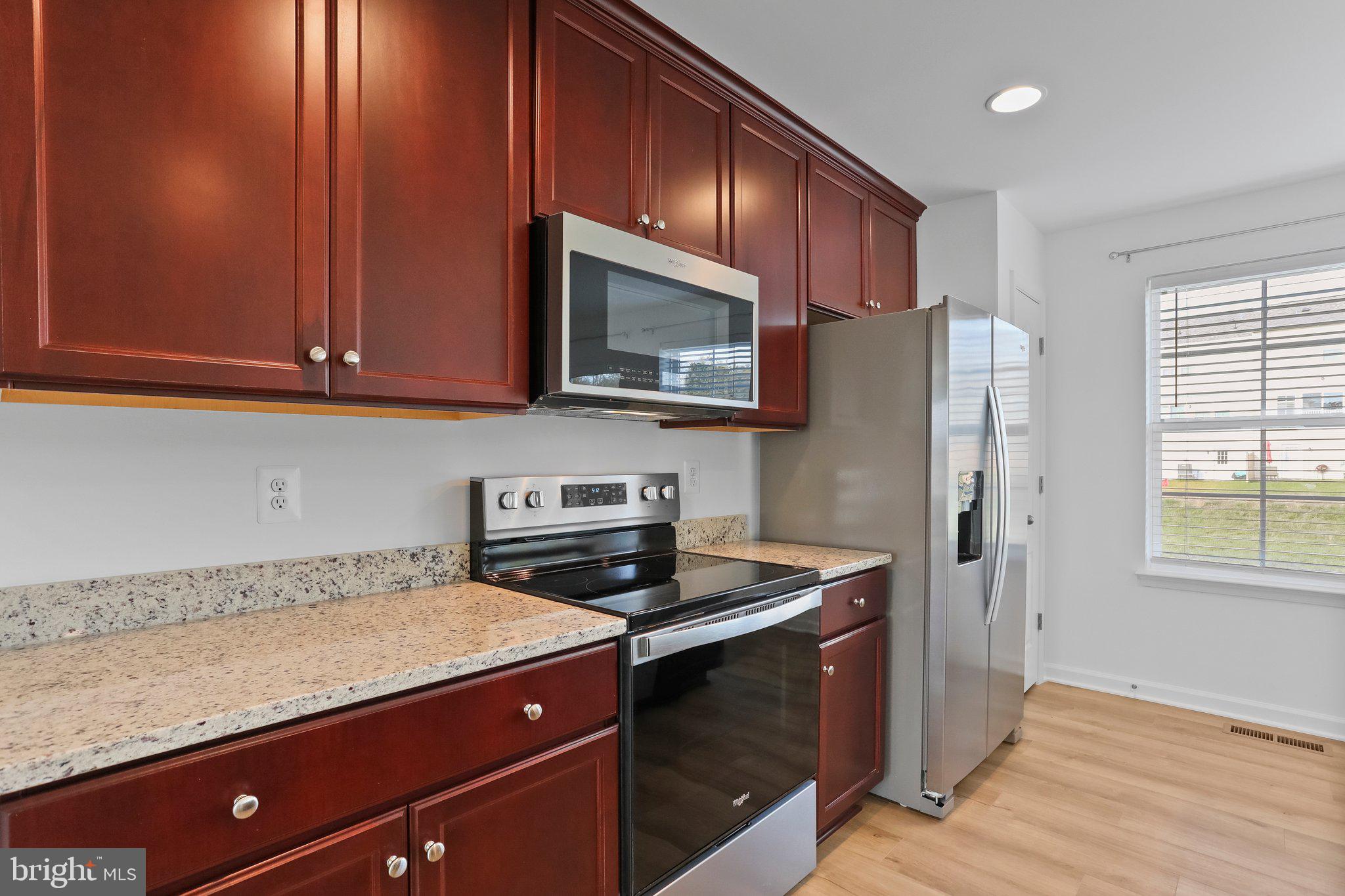 MCCAULEY CROSSING - Residential Lease