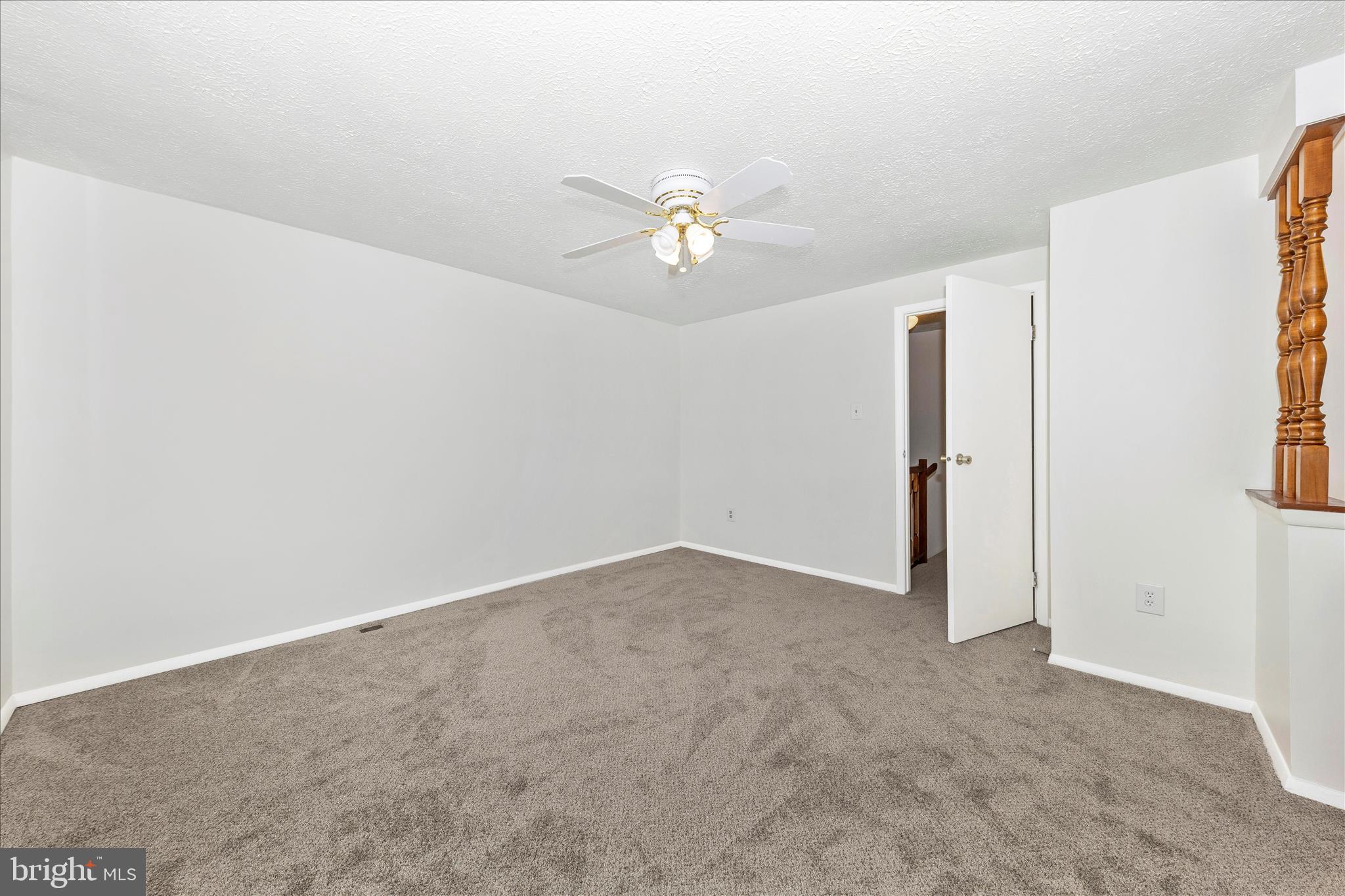 DAMASCUS MANOR - Residential