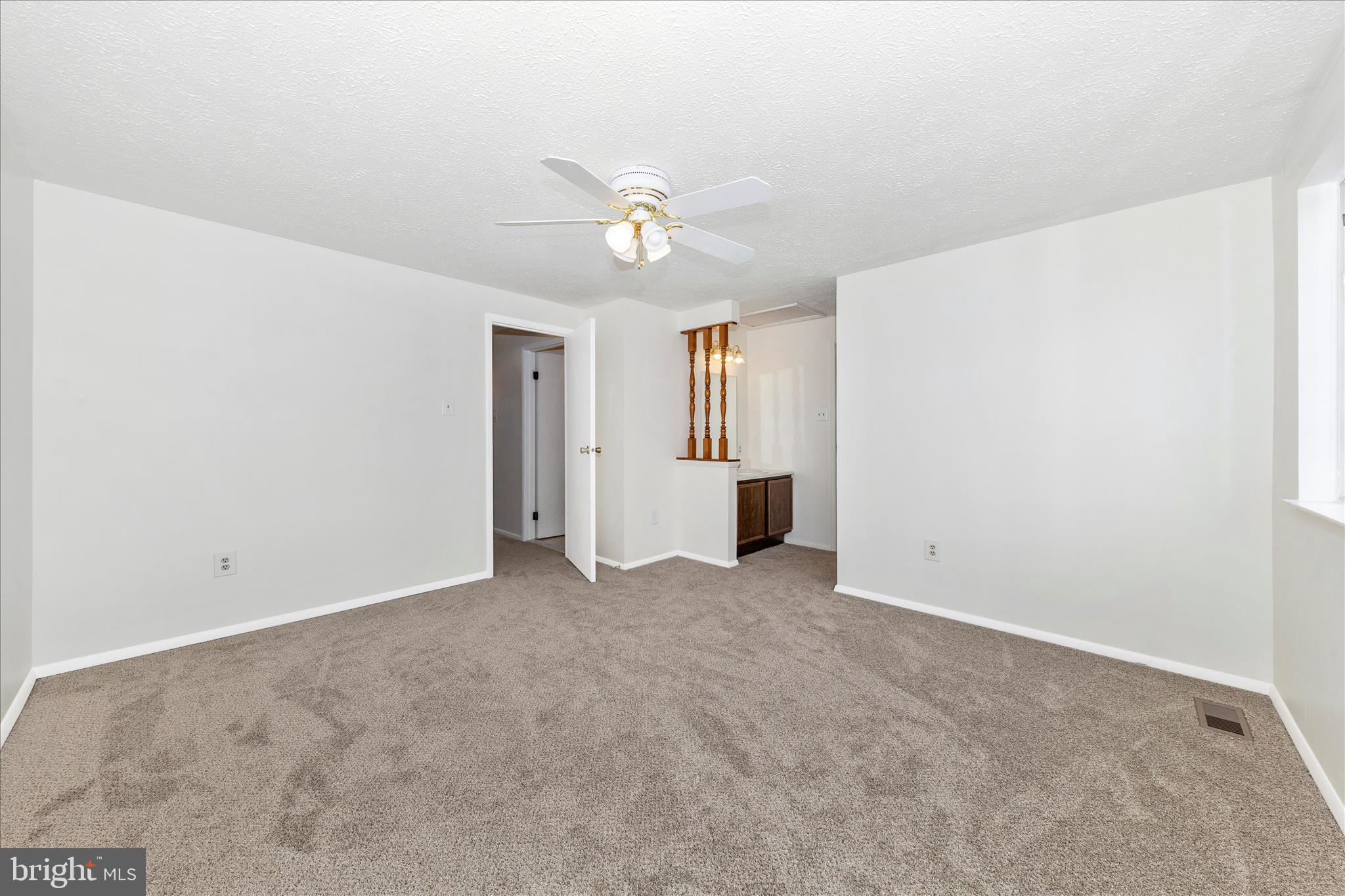 DAMASCUS MANOR - Residential