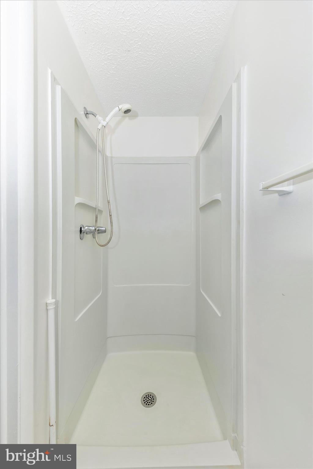 DAMASCUS MANOR - Residential