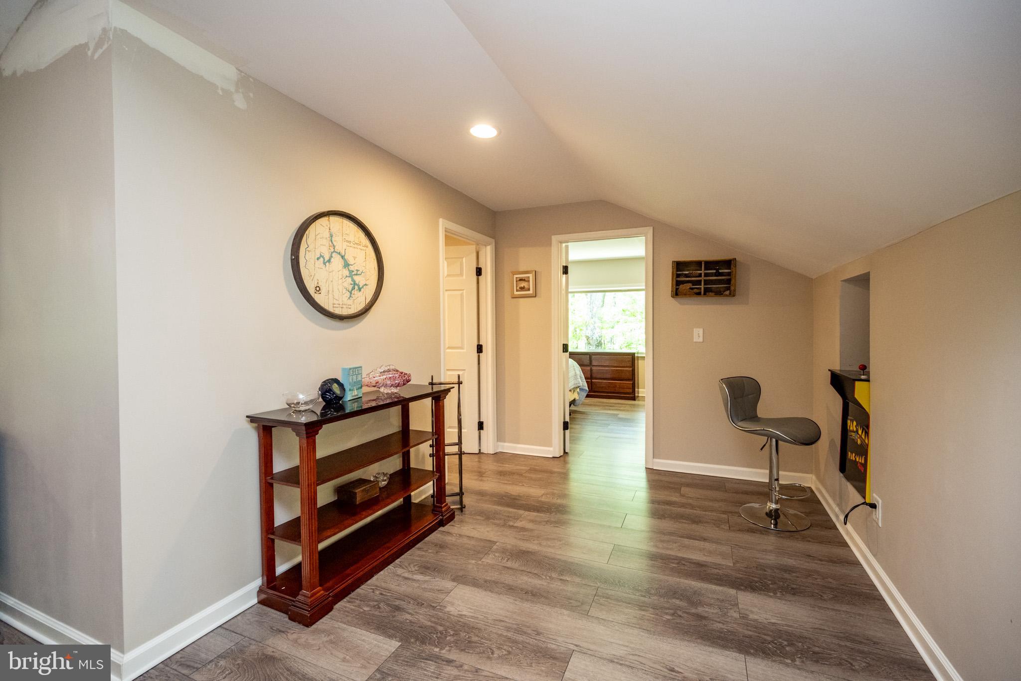 HOYES RUN - Residential