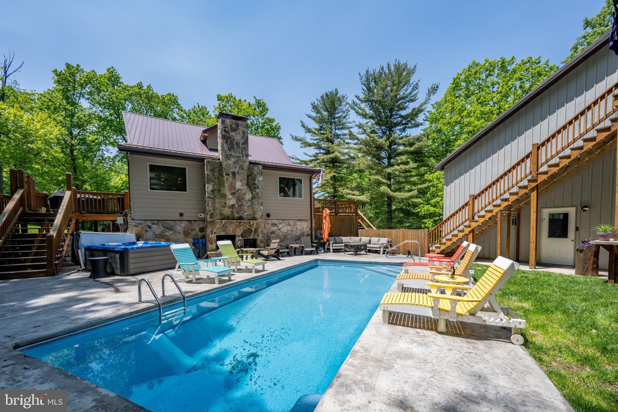 HOYES RUN - Residential