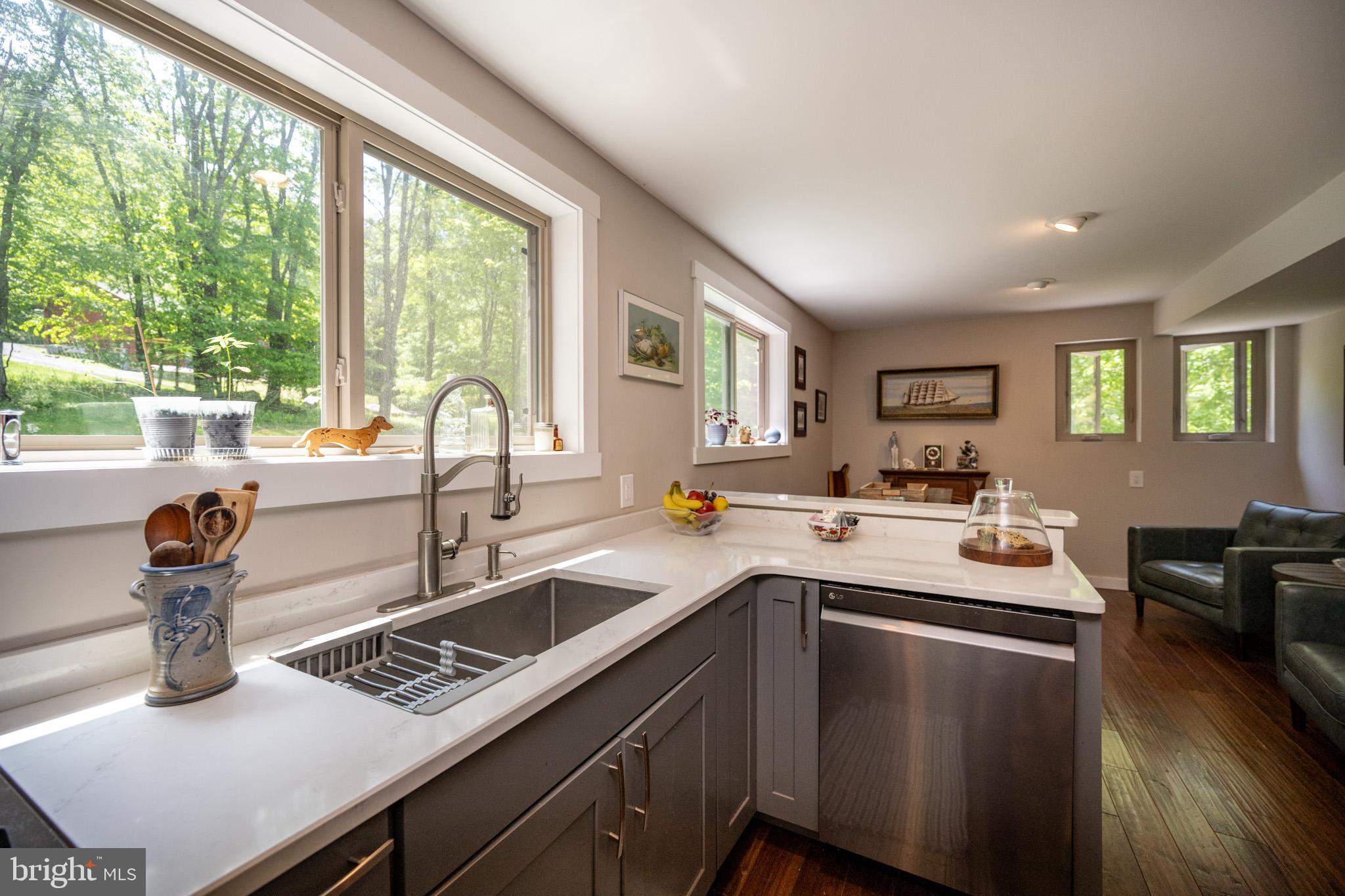 HOYES RUN - Residential