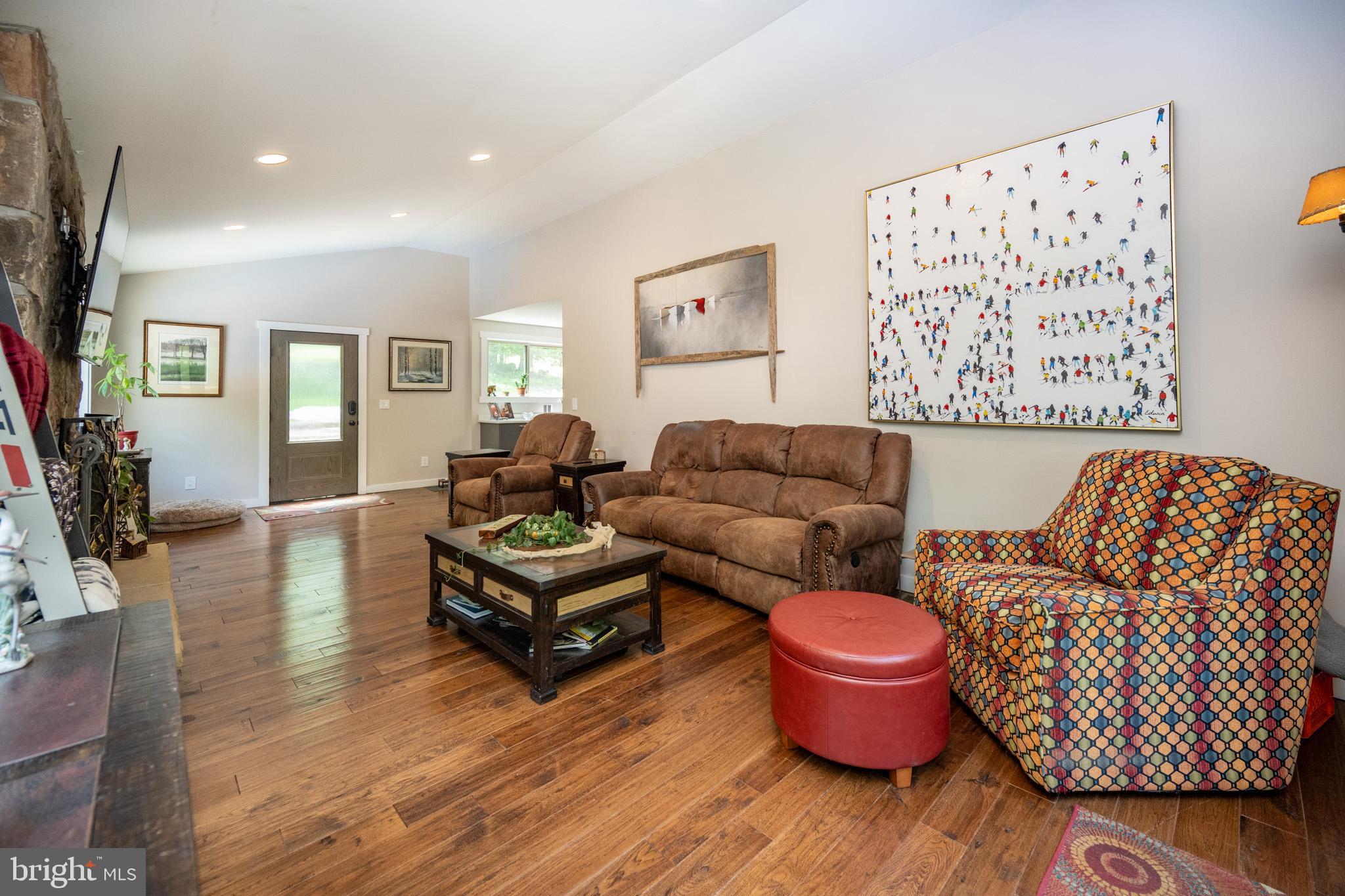 HOYES RUN - Residential