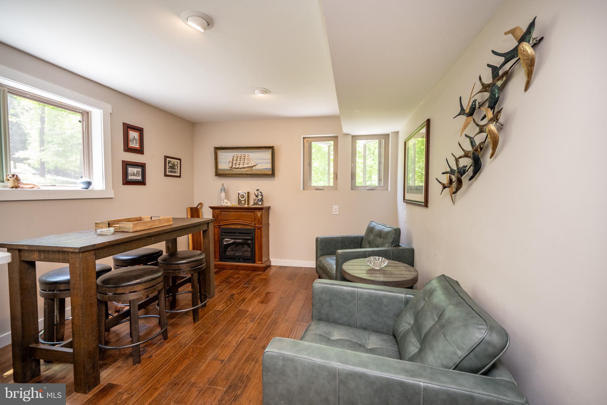 HOYES RUN - Residential