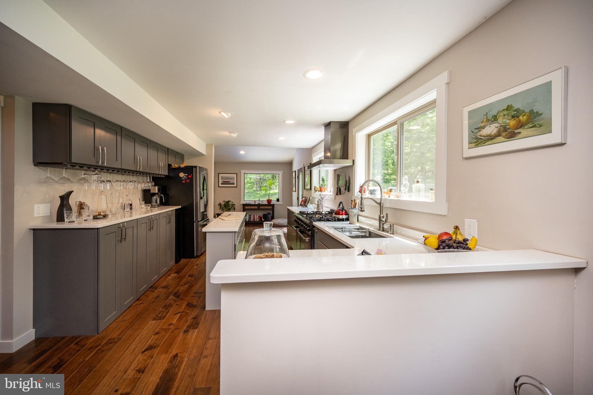 HOYES RUN - Residential