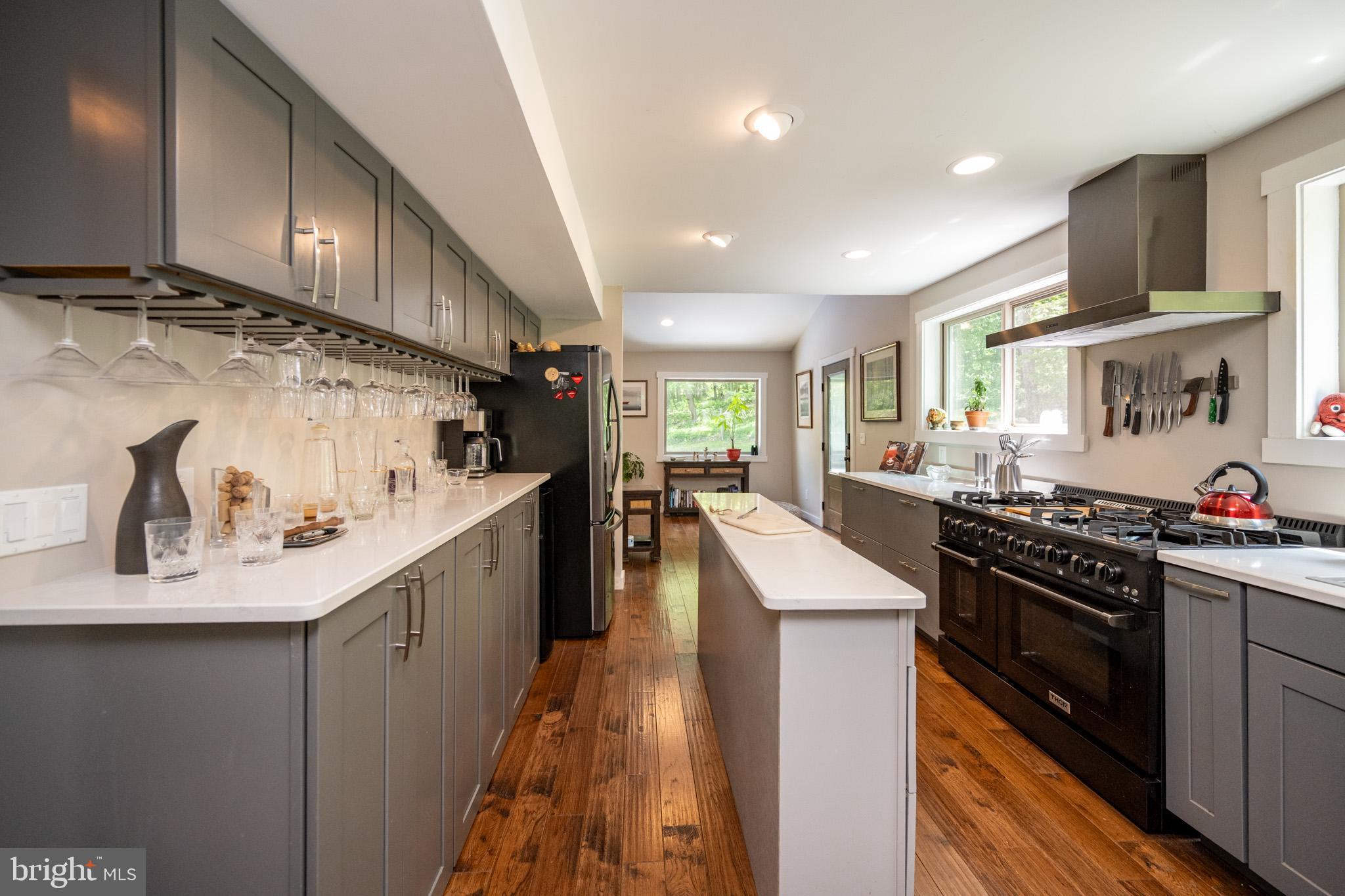 HOYES RUN - Residential