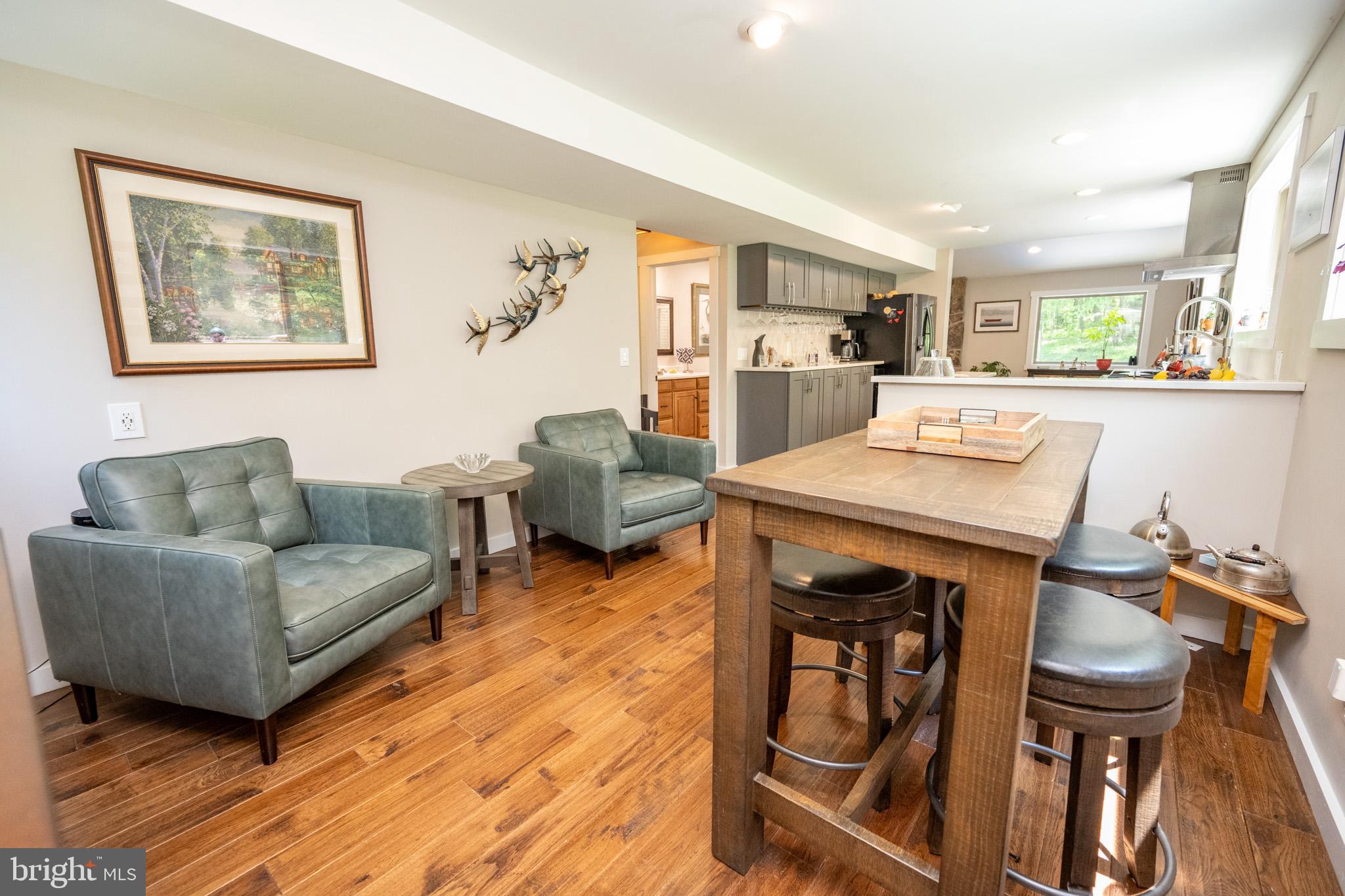 HOYES RUN - Residential