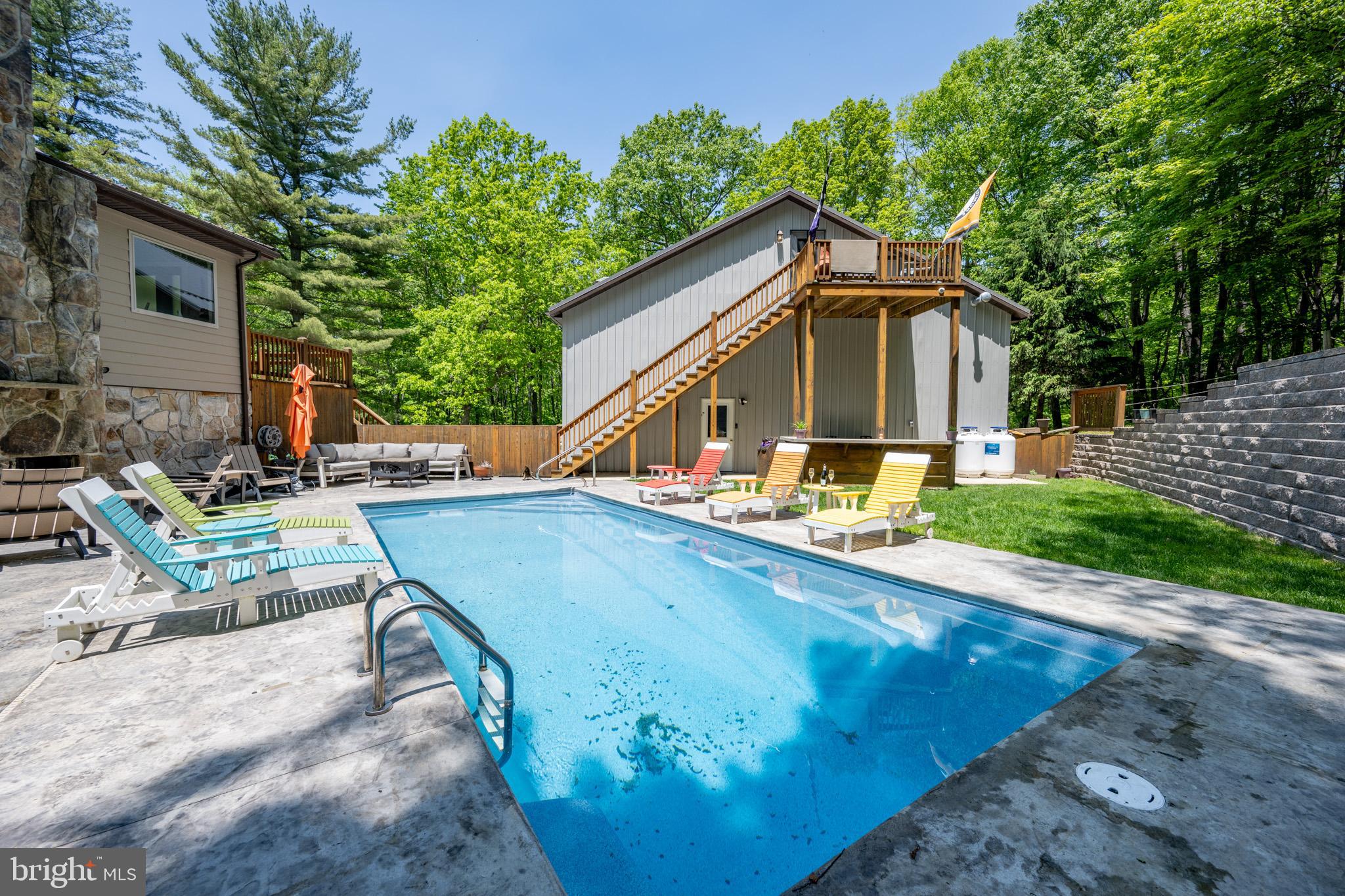 HOYES RUN - Residential