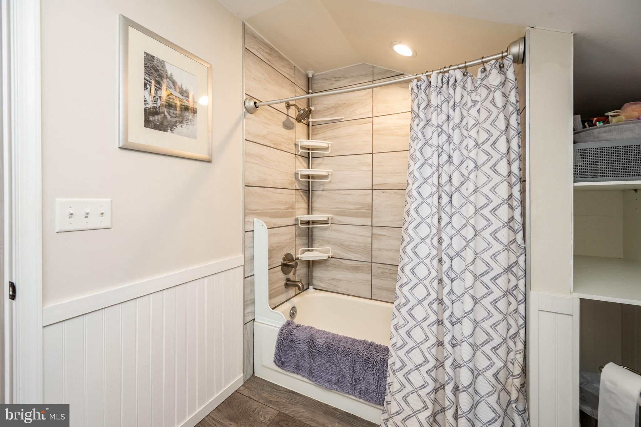 HOYES RUN - Residential