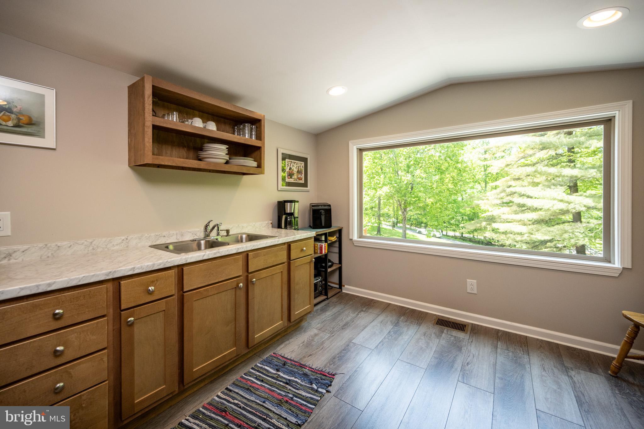 HOYES RUN - Residential