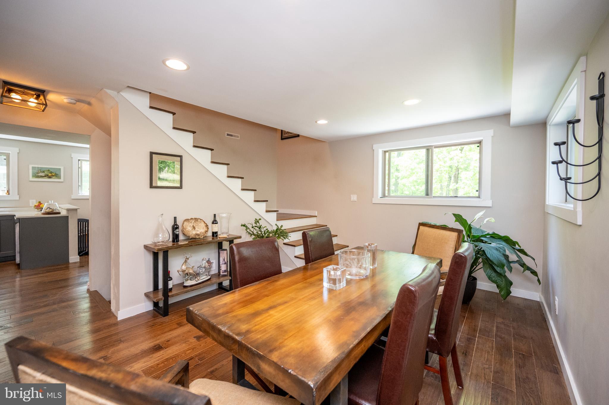 HOYES RUN - Residential