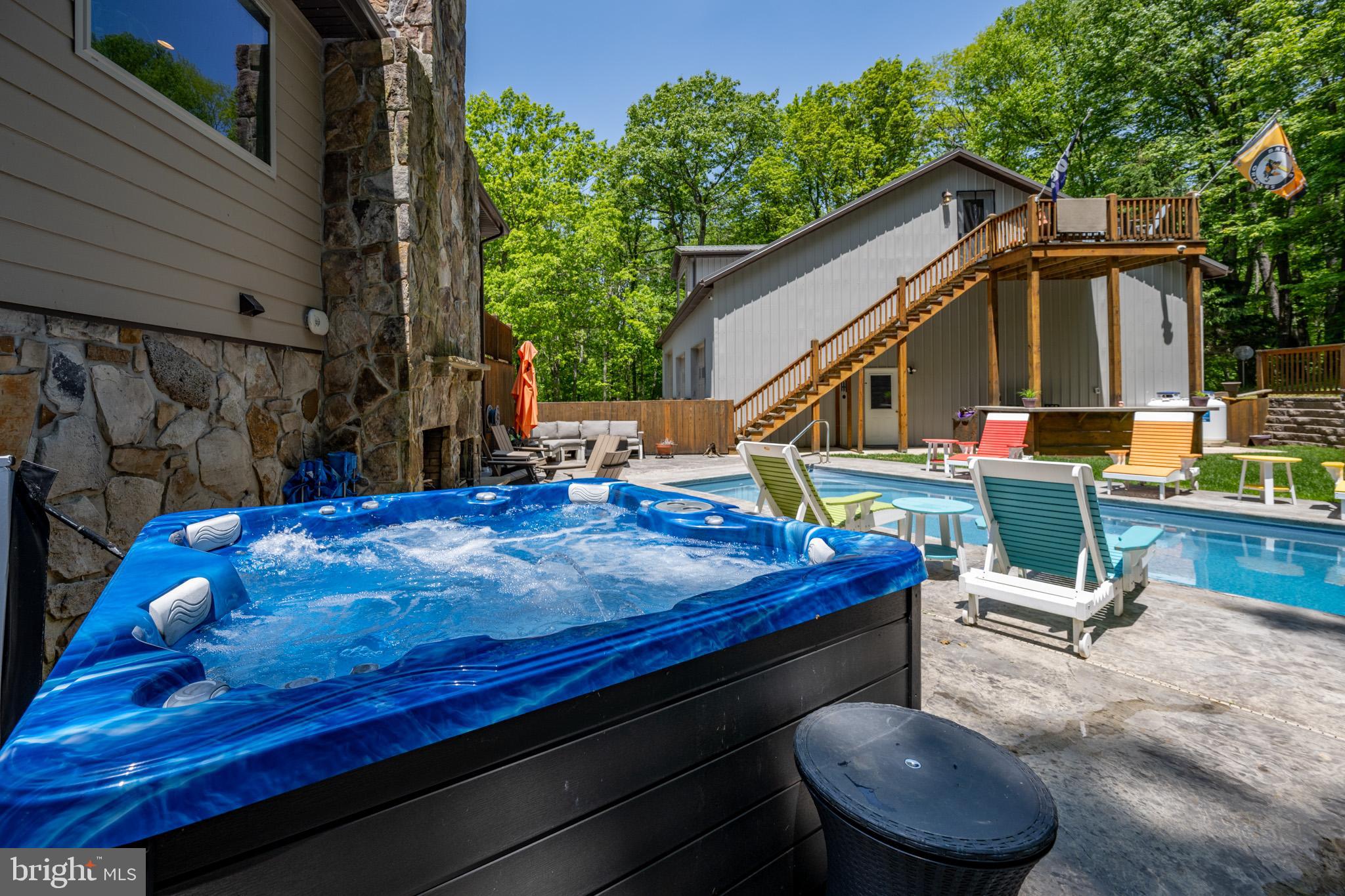 HOYES RUN - Residential