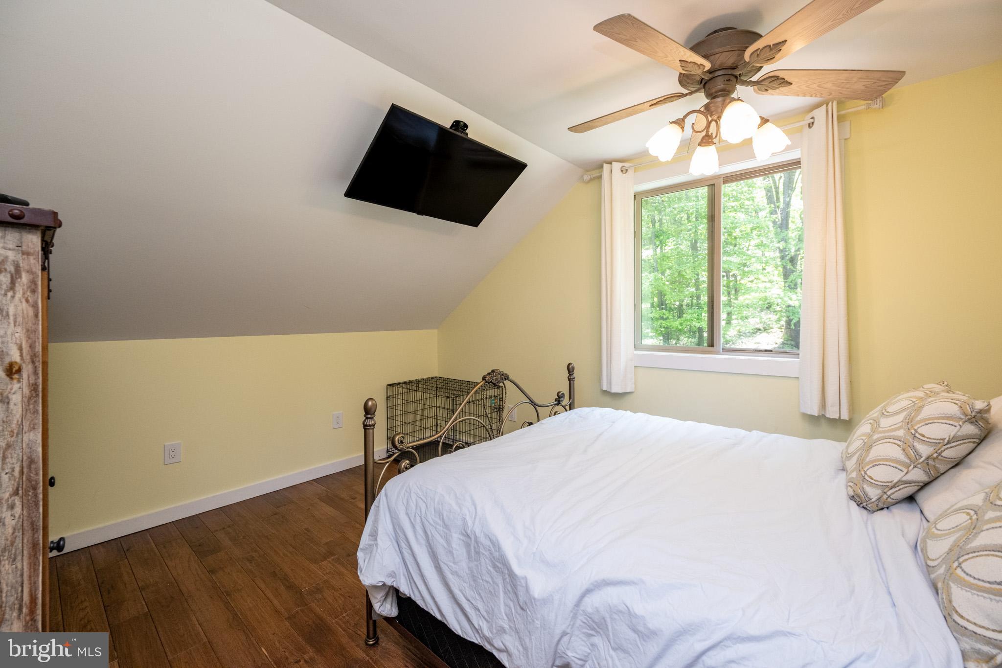 HOYES RUN - Residential