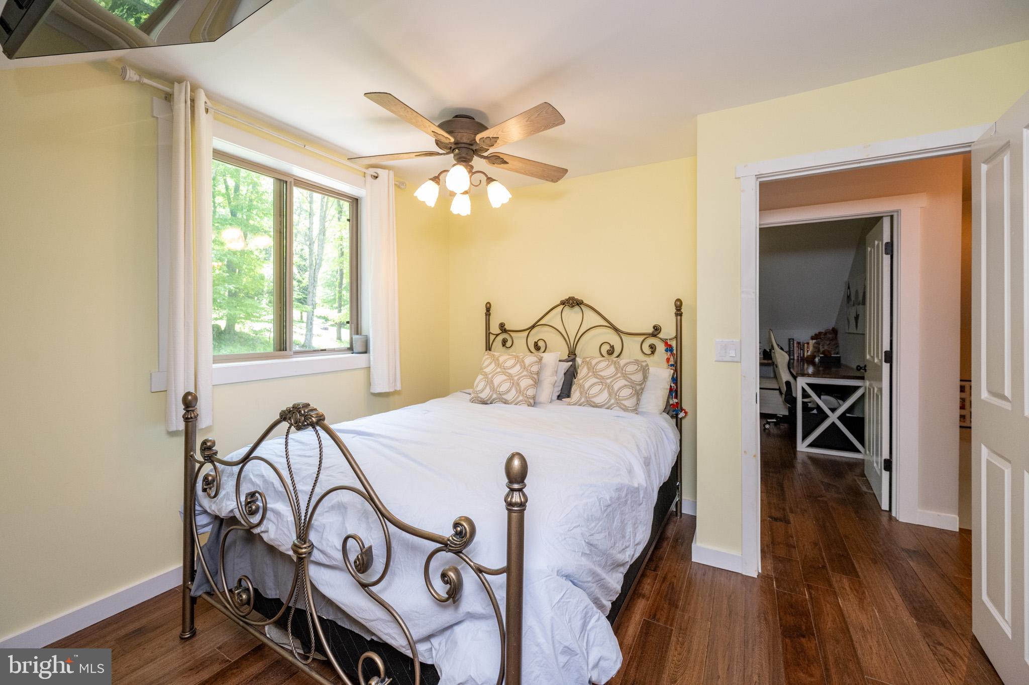 HOYES RUN - Residential