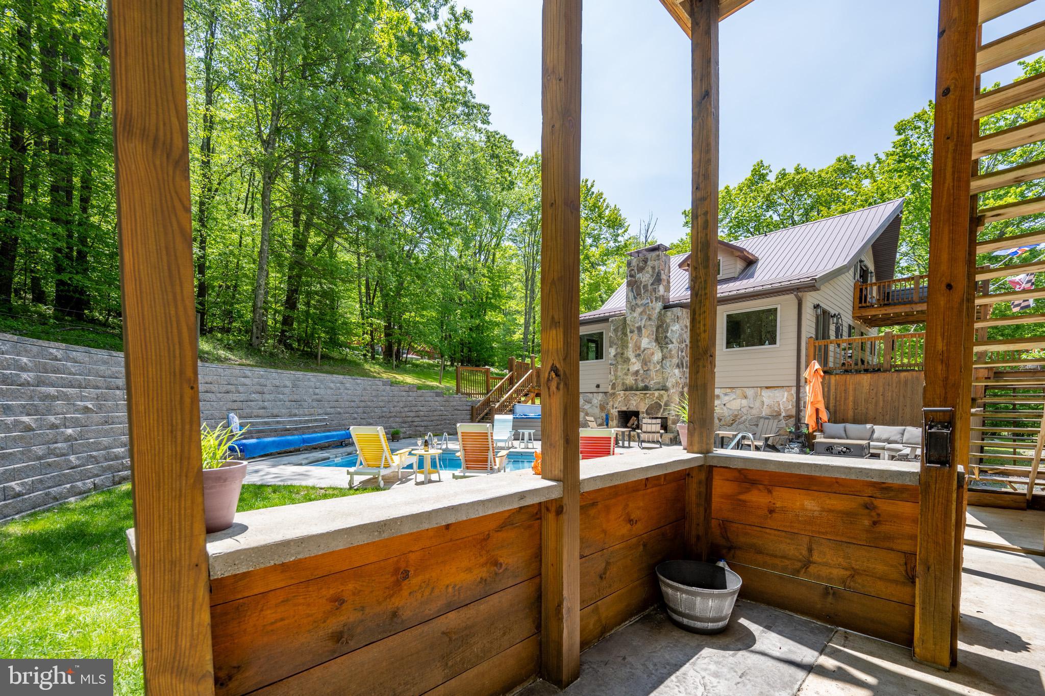 HOYES RUN - Residential