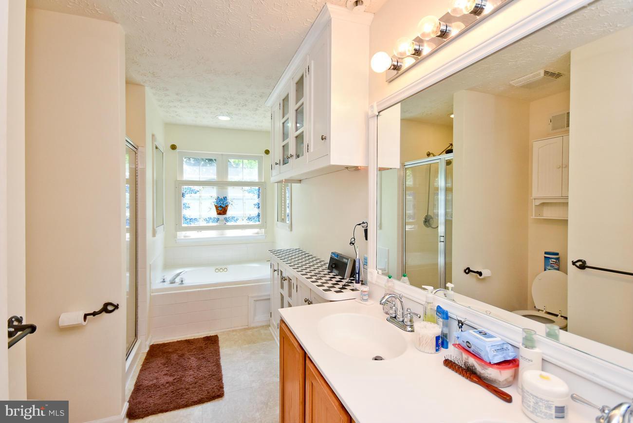 PINEY ORCHARD - Residential