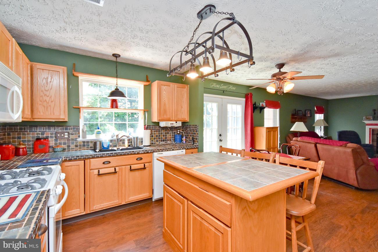 PINEY ORCHARD - Residential