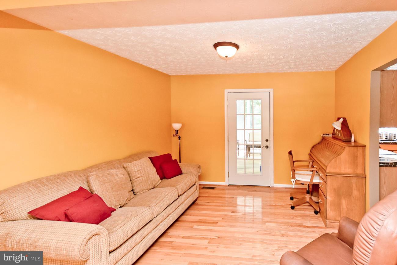 PINEY ORCHARD - Residential