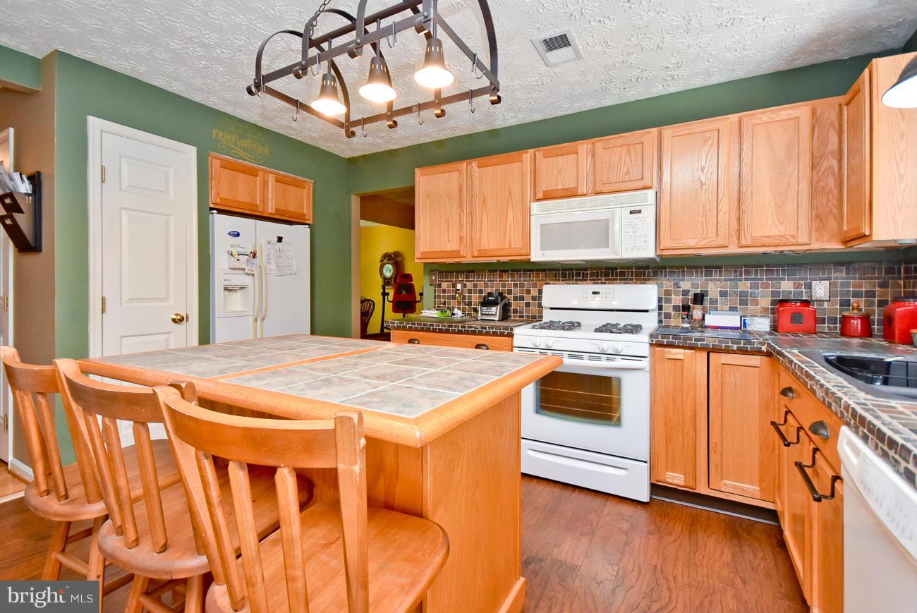 PINEY ORCHARD - Residential