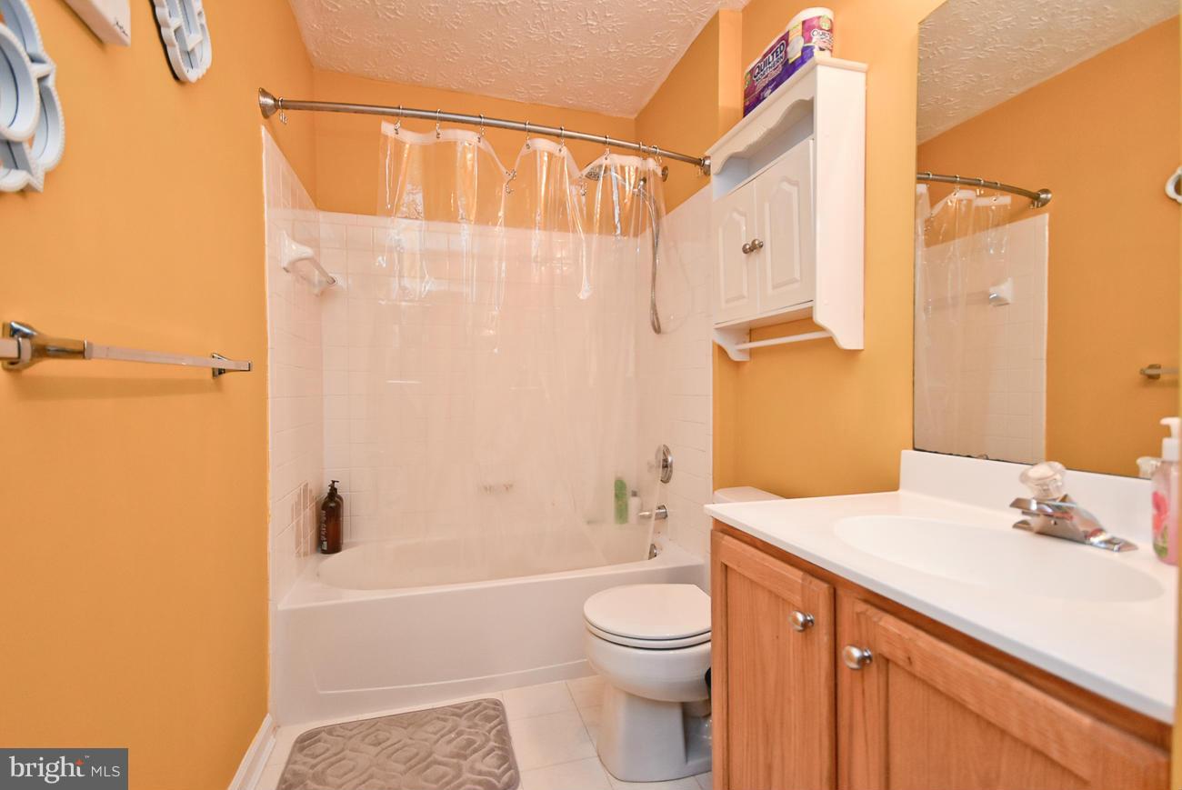 PINEY ORCHARD - Residential