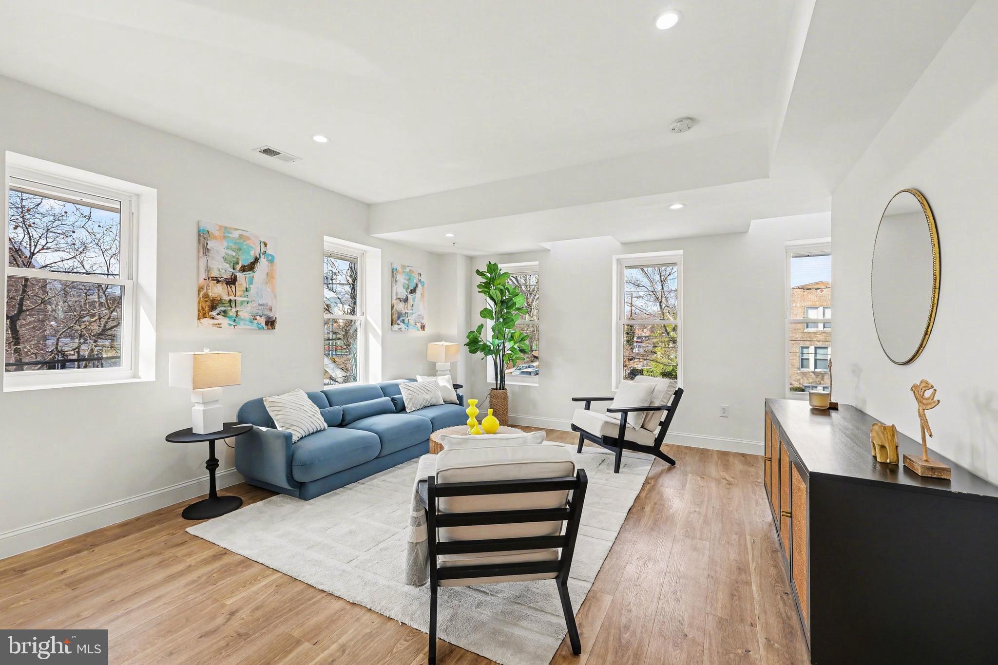 842 MADISON STREET NW 2