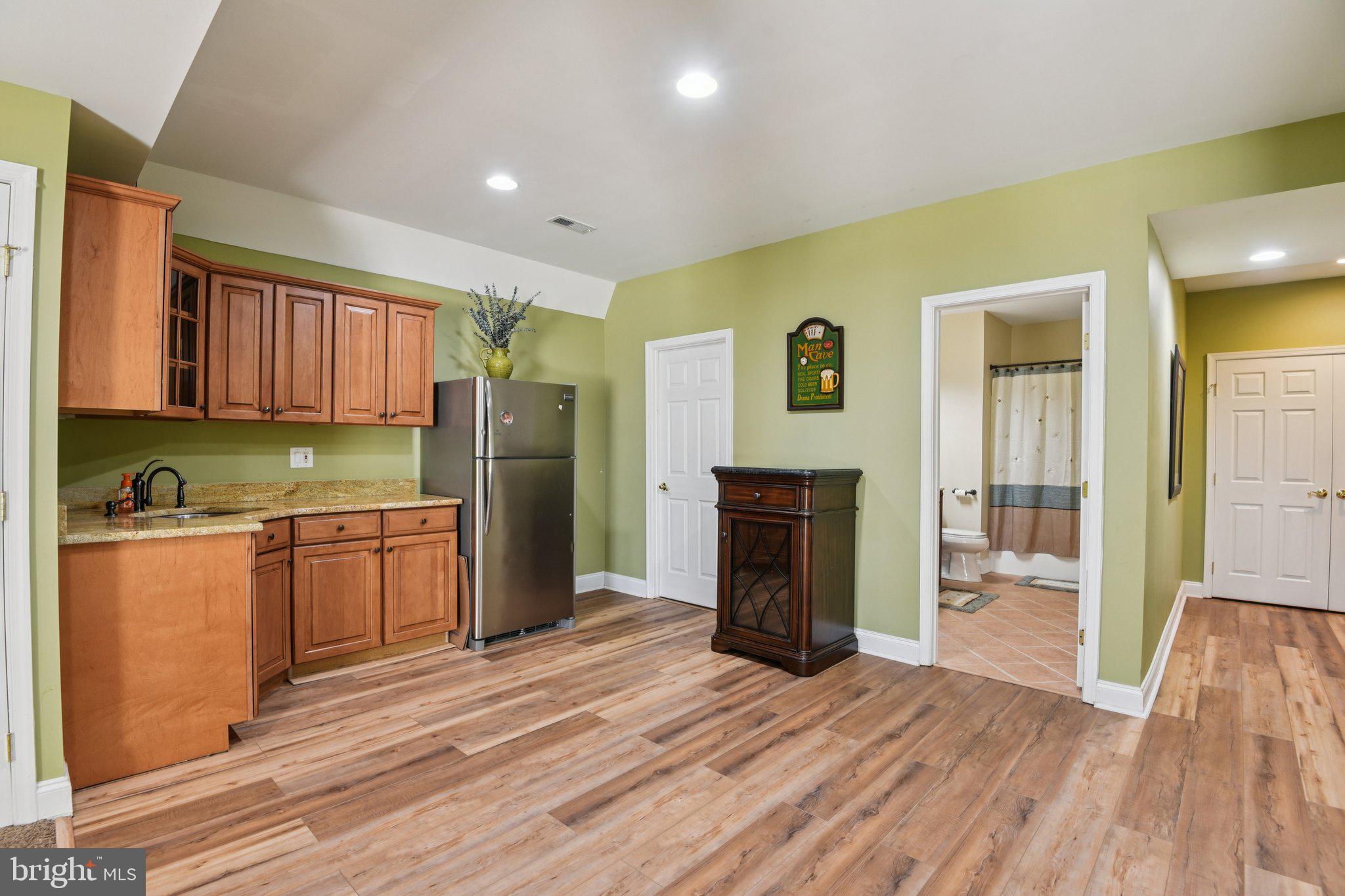 MOORES MEADOWS - Residential