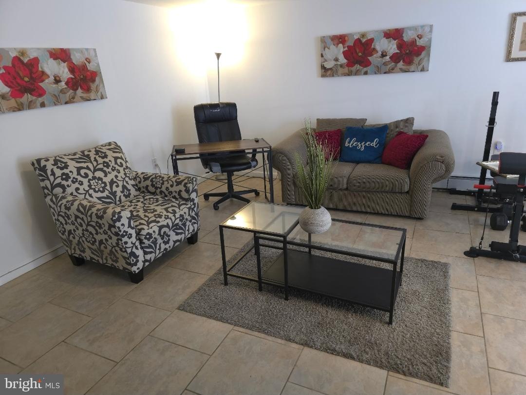 LAWRENCE PARK - Residential