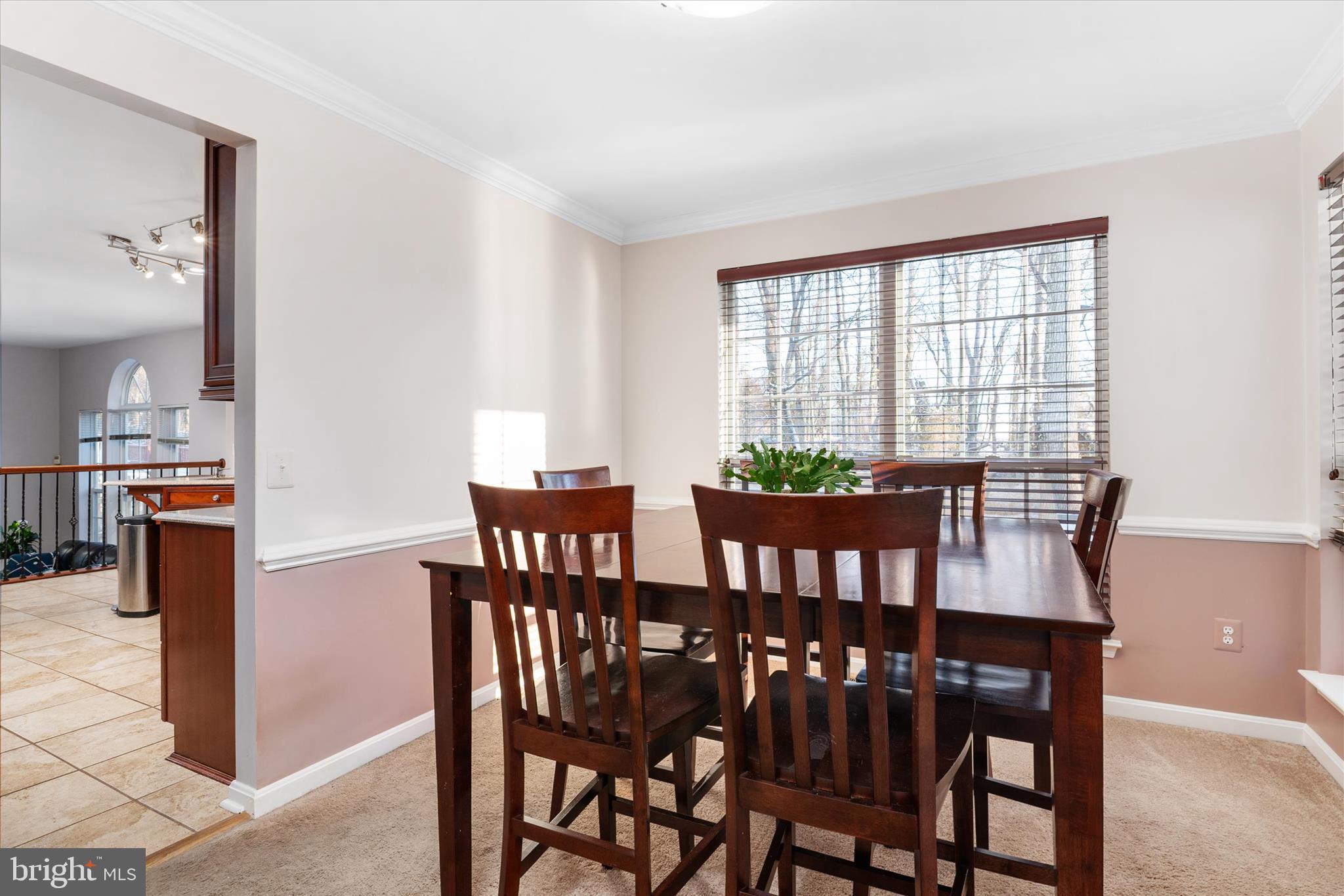 SEVEN OAKS - Residential