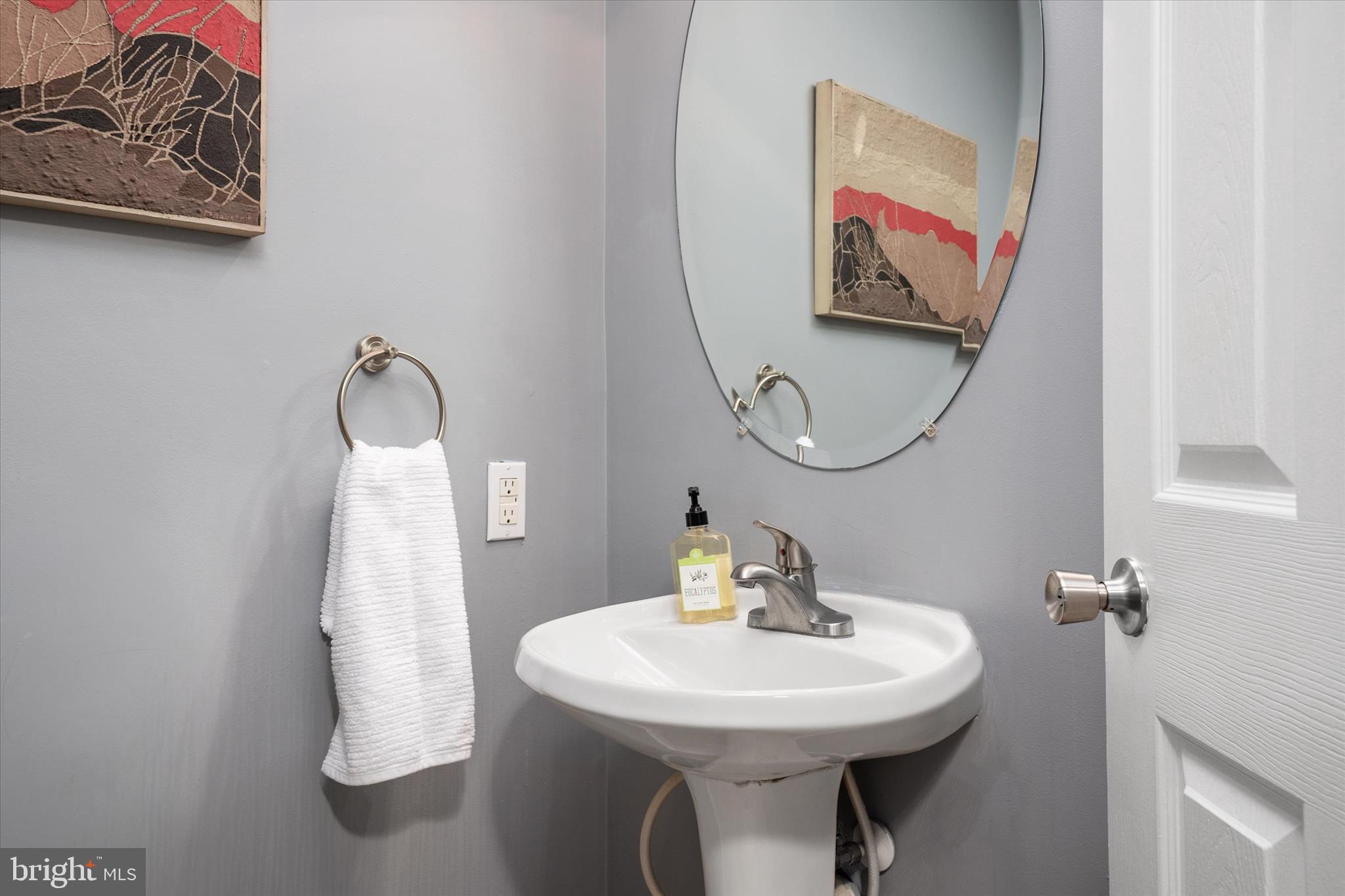 SEVEN OAKS - Residential