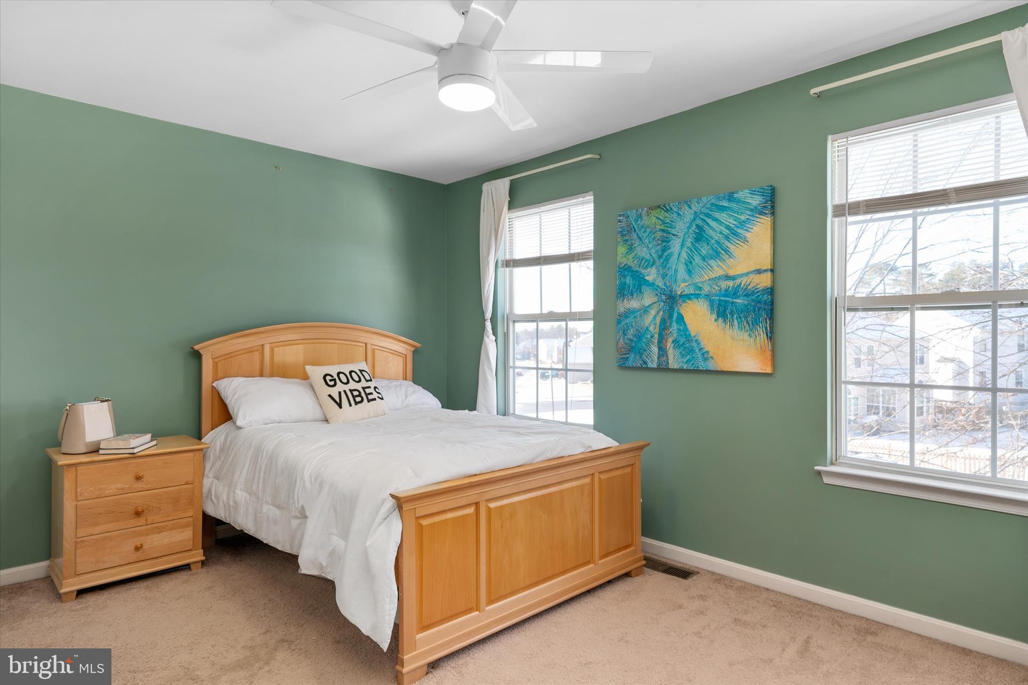 SEVEN OAKS - Residential