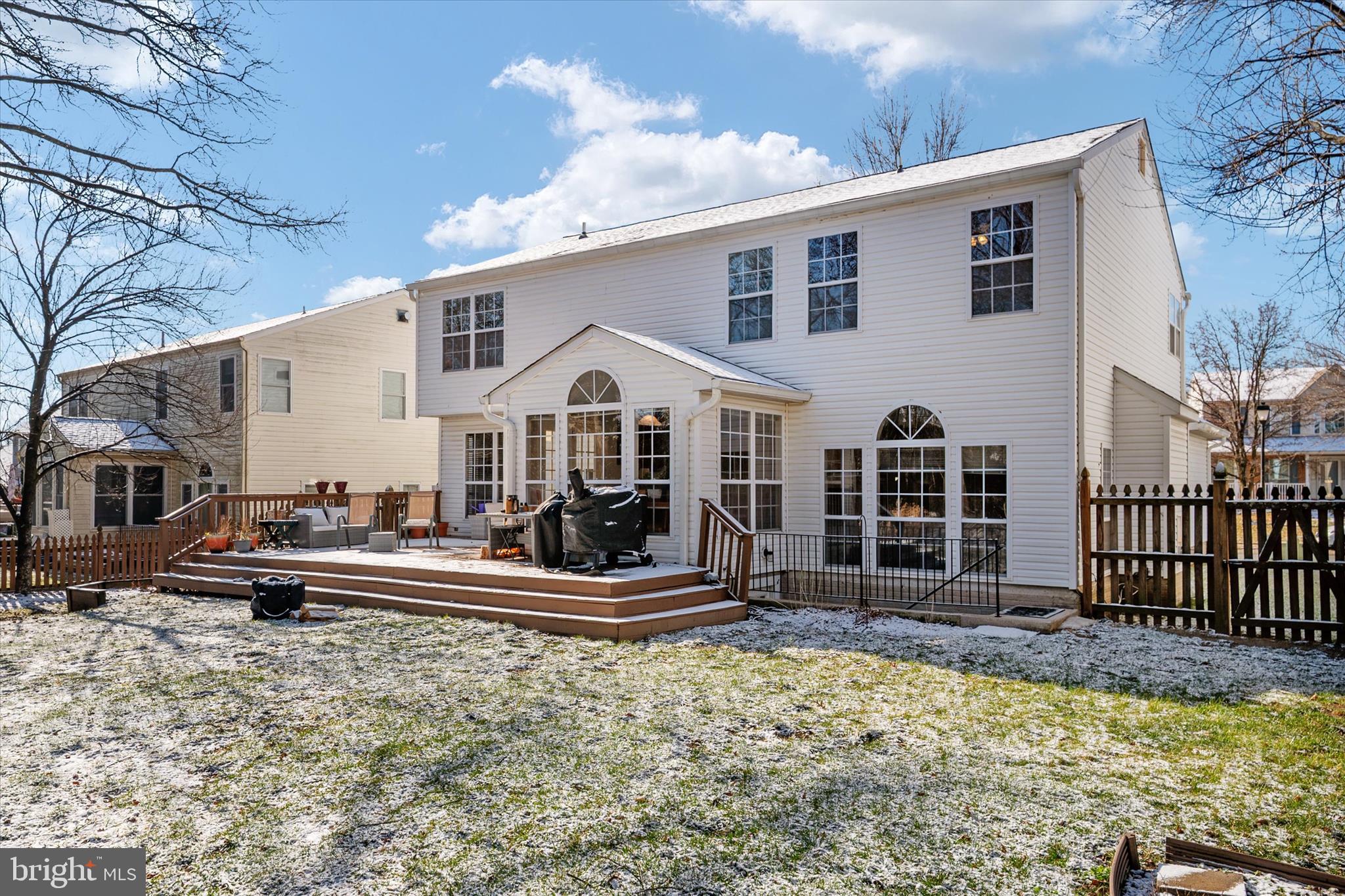 SEVEN OAKS - Residential