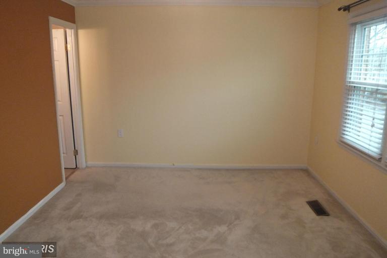 LAKE RIDGE - ANTIETAM - Residential Lease