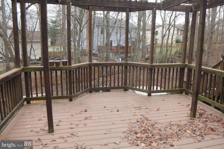 LAKE RIDGE - ANTIETAM - Residential Lease