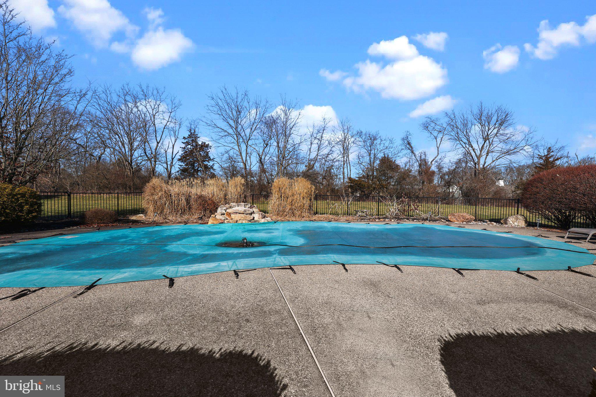 FAWN CREEK - Residential