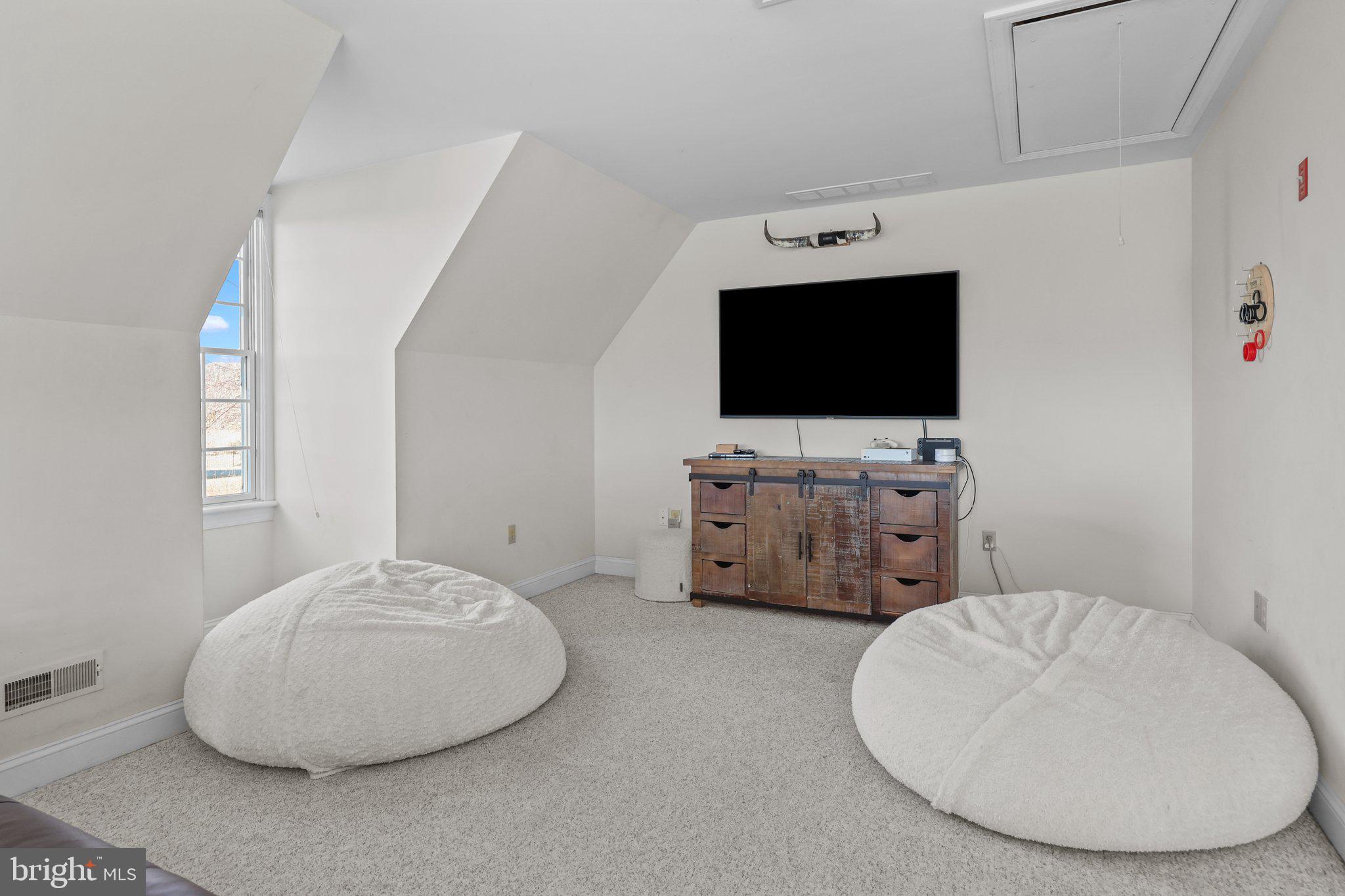 FAWN CREEK - Residential