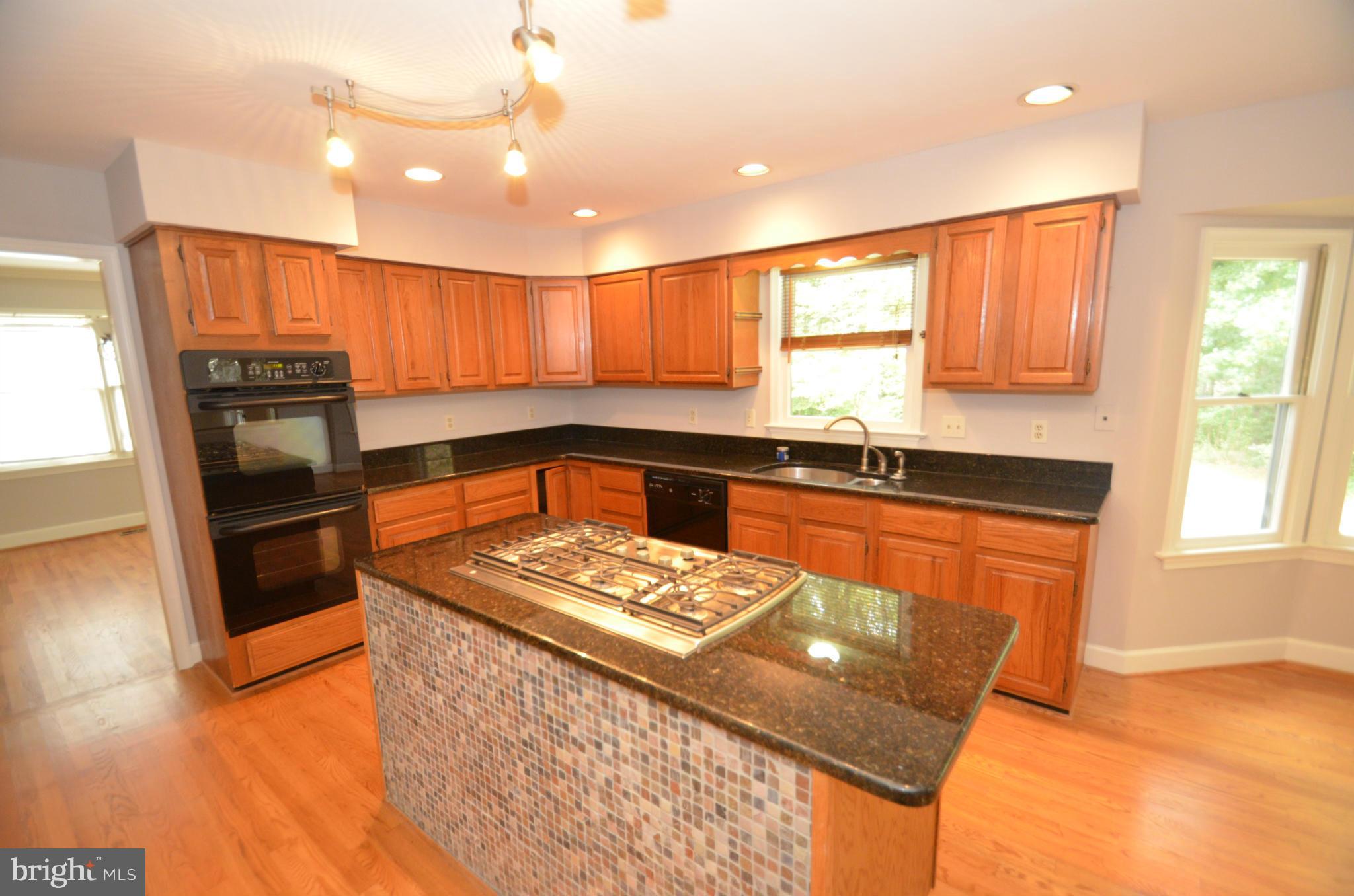 MC HENRY HEIGHTS - Residential Lease