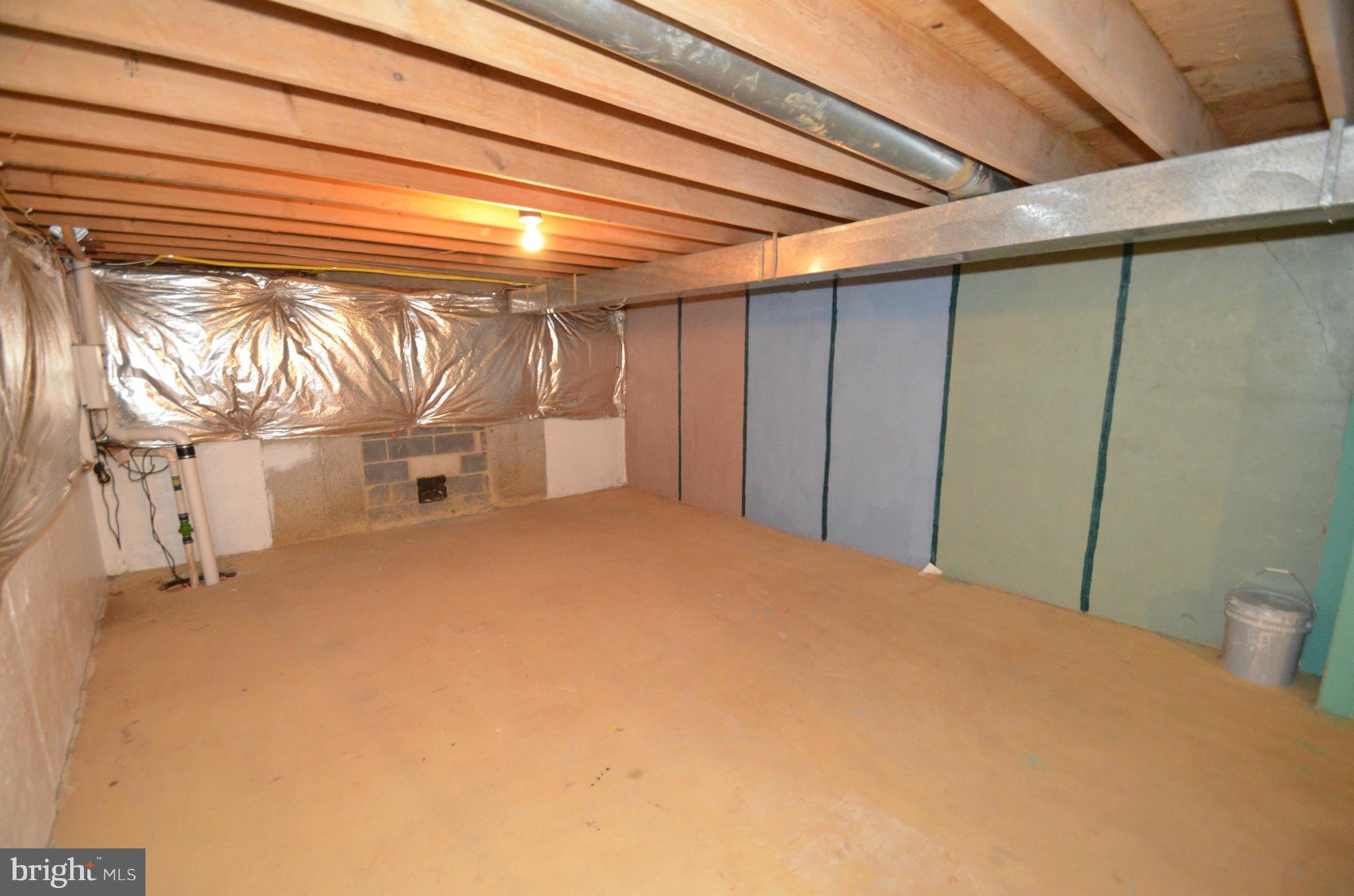 MC HENRY HEIGHTS - Residential Lease