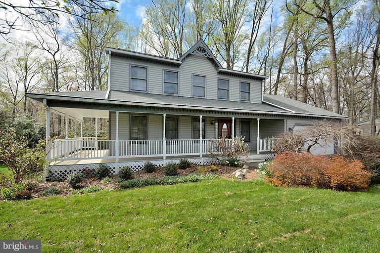 MC HENRY HEIGHTS - Residential Lease