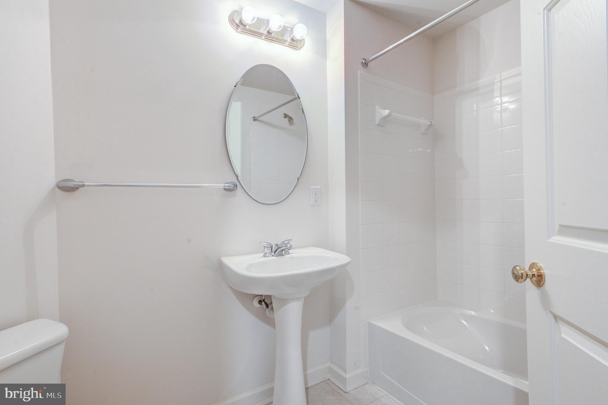 HAVRE DE HILLS - Residential Lease