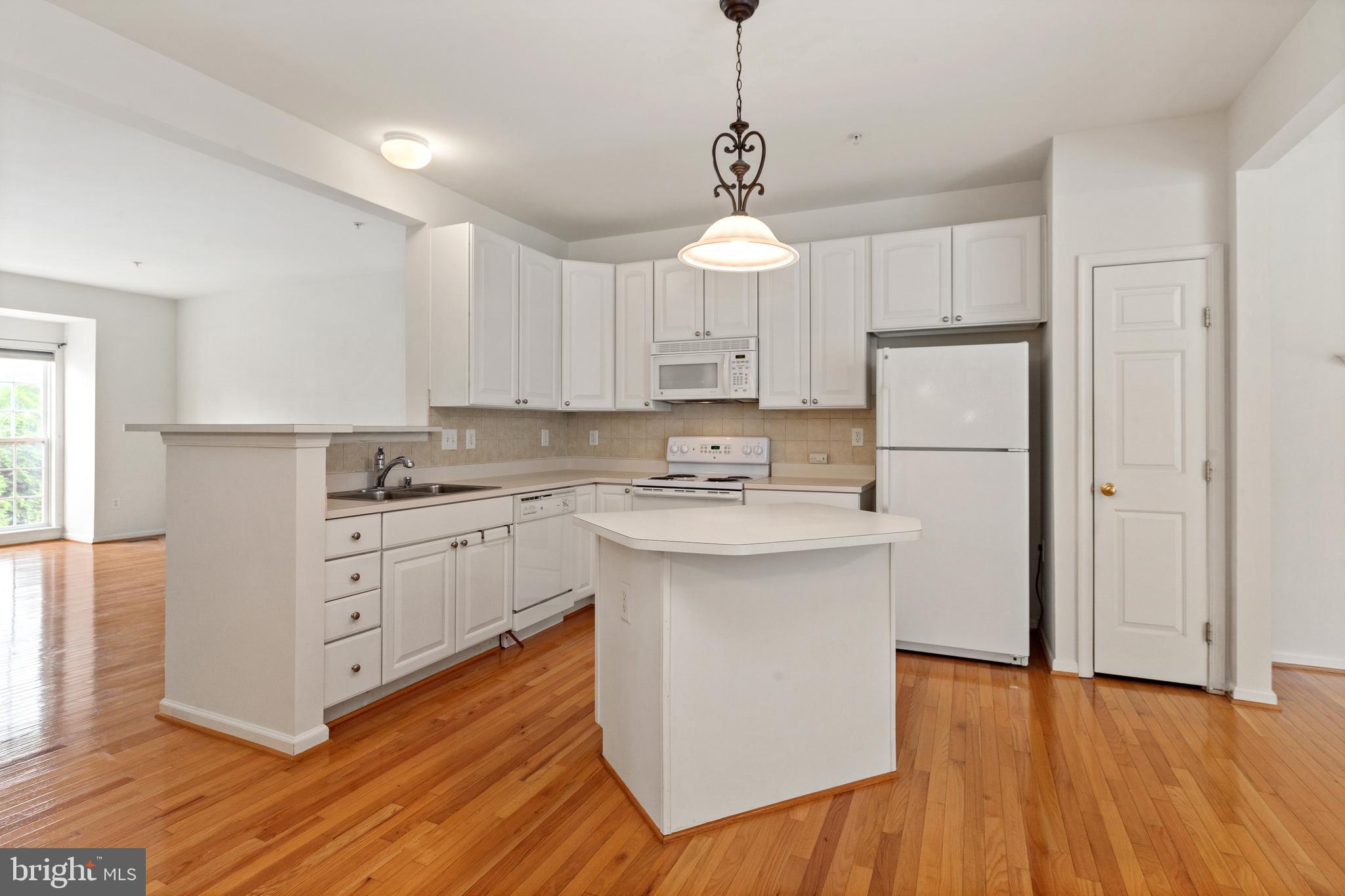 HAVRE DE HILLS - Residential Lease