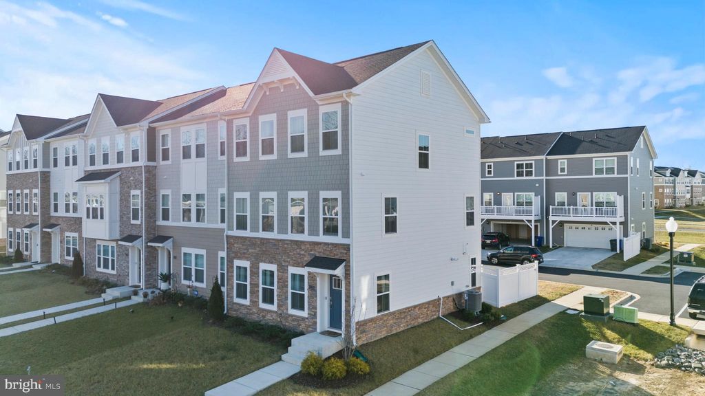 Photo of 11175 Conway Place, WHITE PLAINS, MD 20695 (MLS # MDCH2052004)