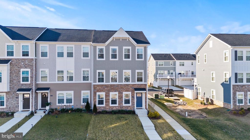 Photo of 11175 Conway Place, WHITE PLAINS, MD 20695 (MLS # MDCH2052004)