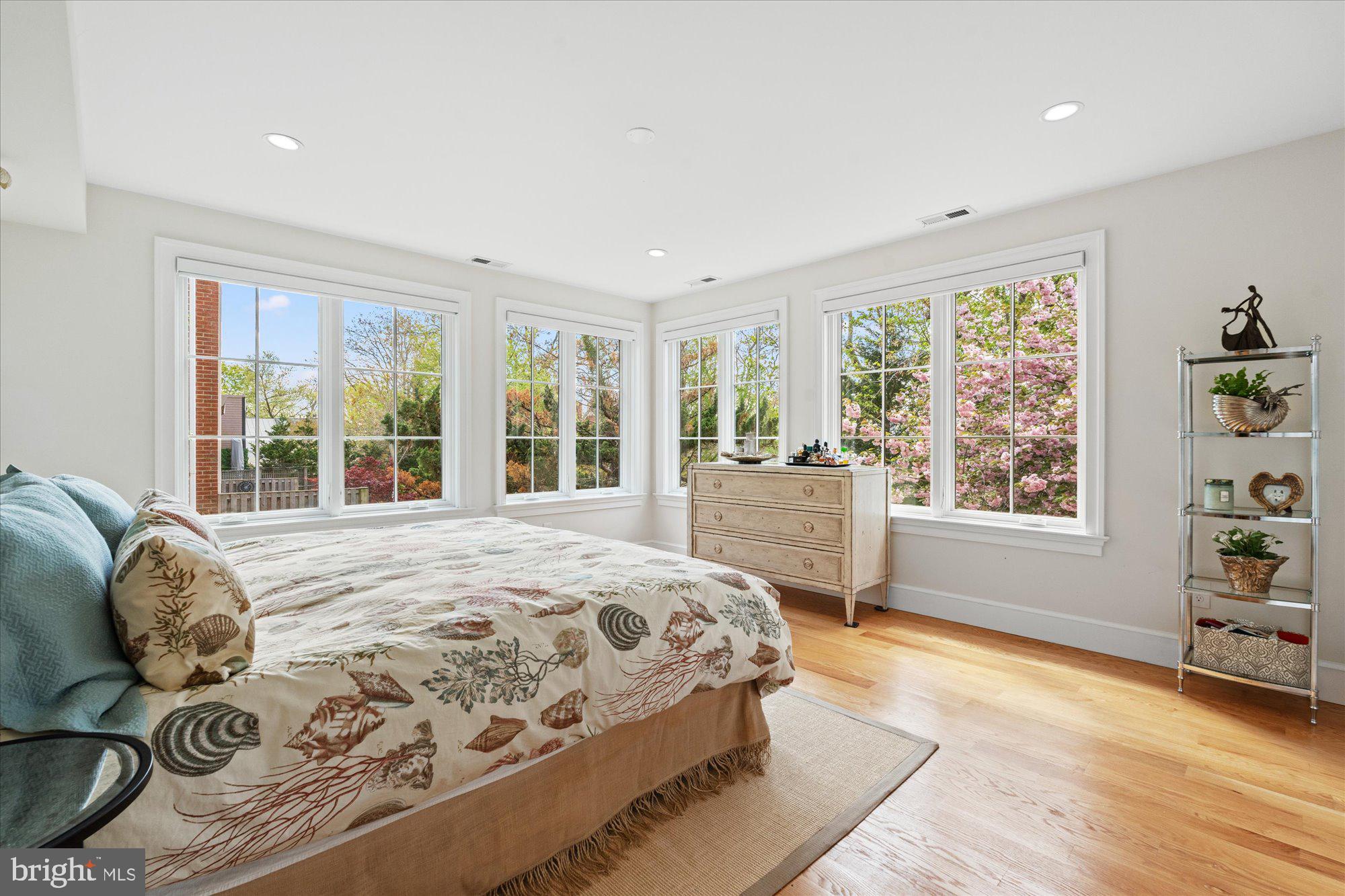 OLD TOWN - Residential