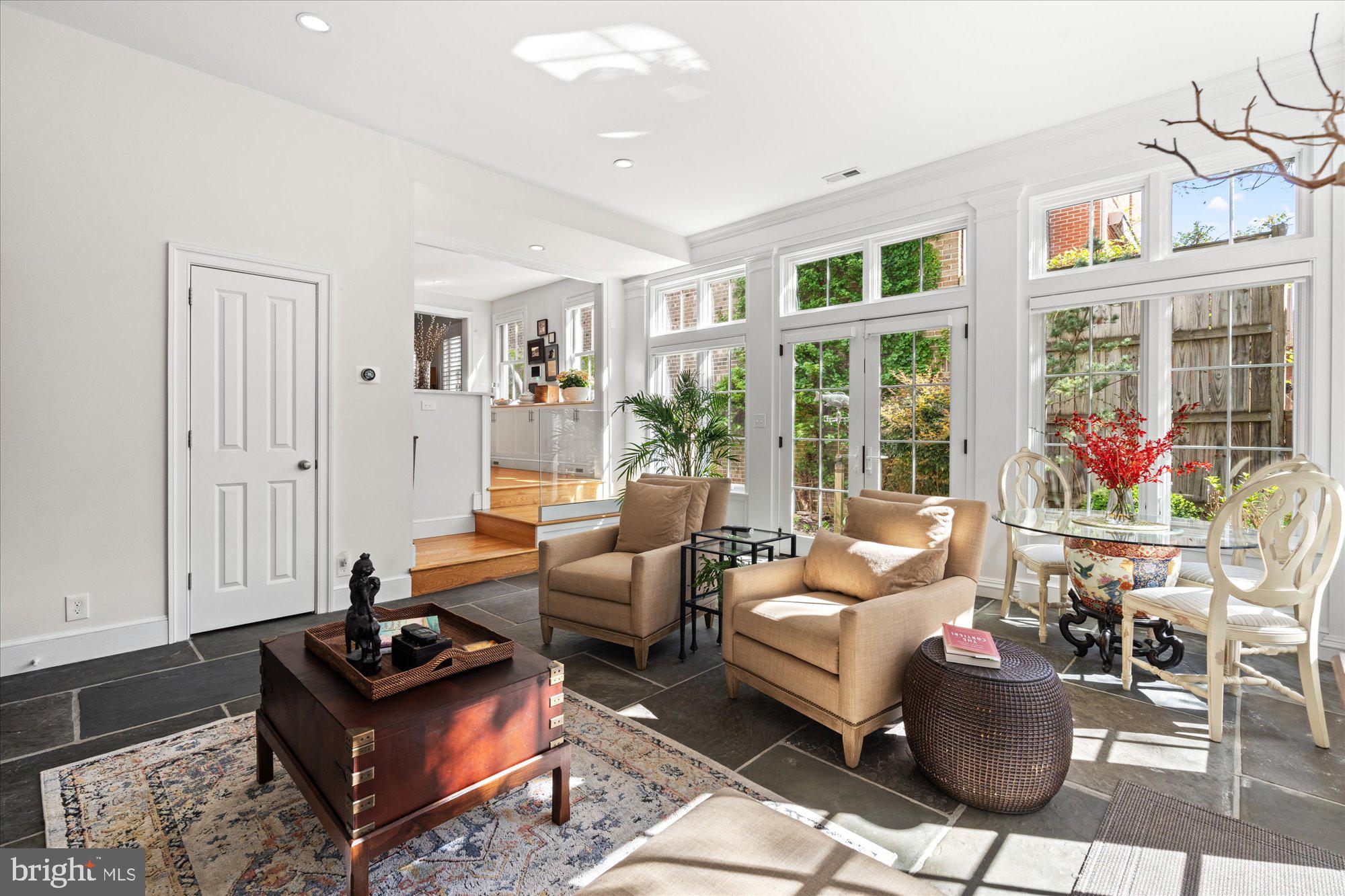 OLD TOWN - Residential